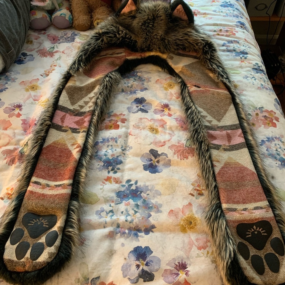 Spirithoods Dire Wolf Collector’s Edition Gray